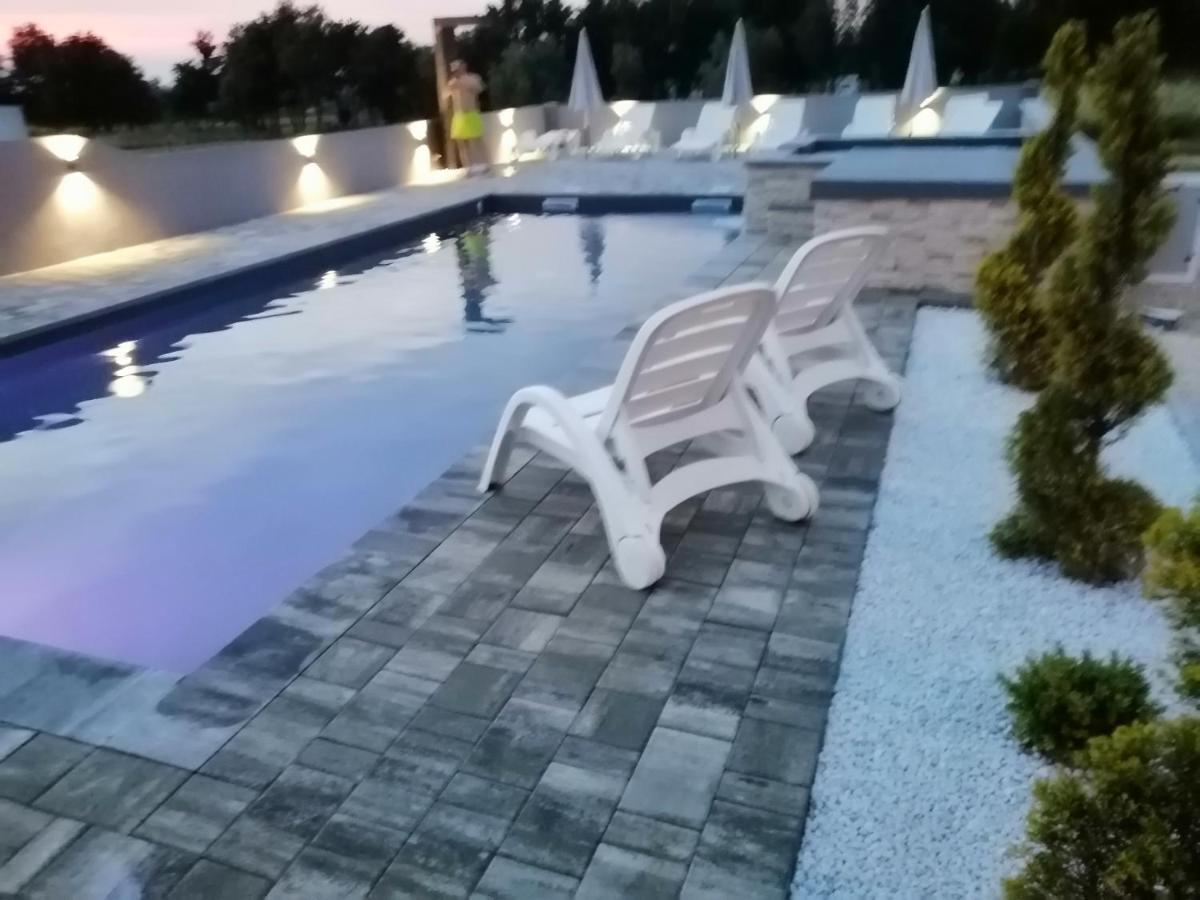 Apartments Katja Πόρετς Εξωτερικό φωτογραφία