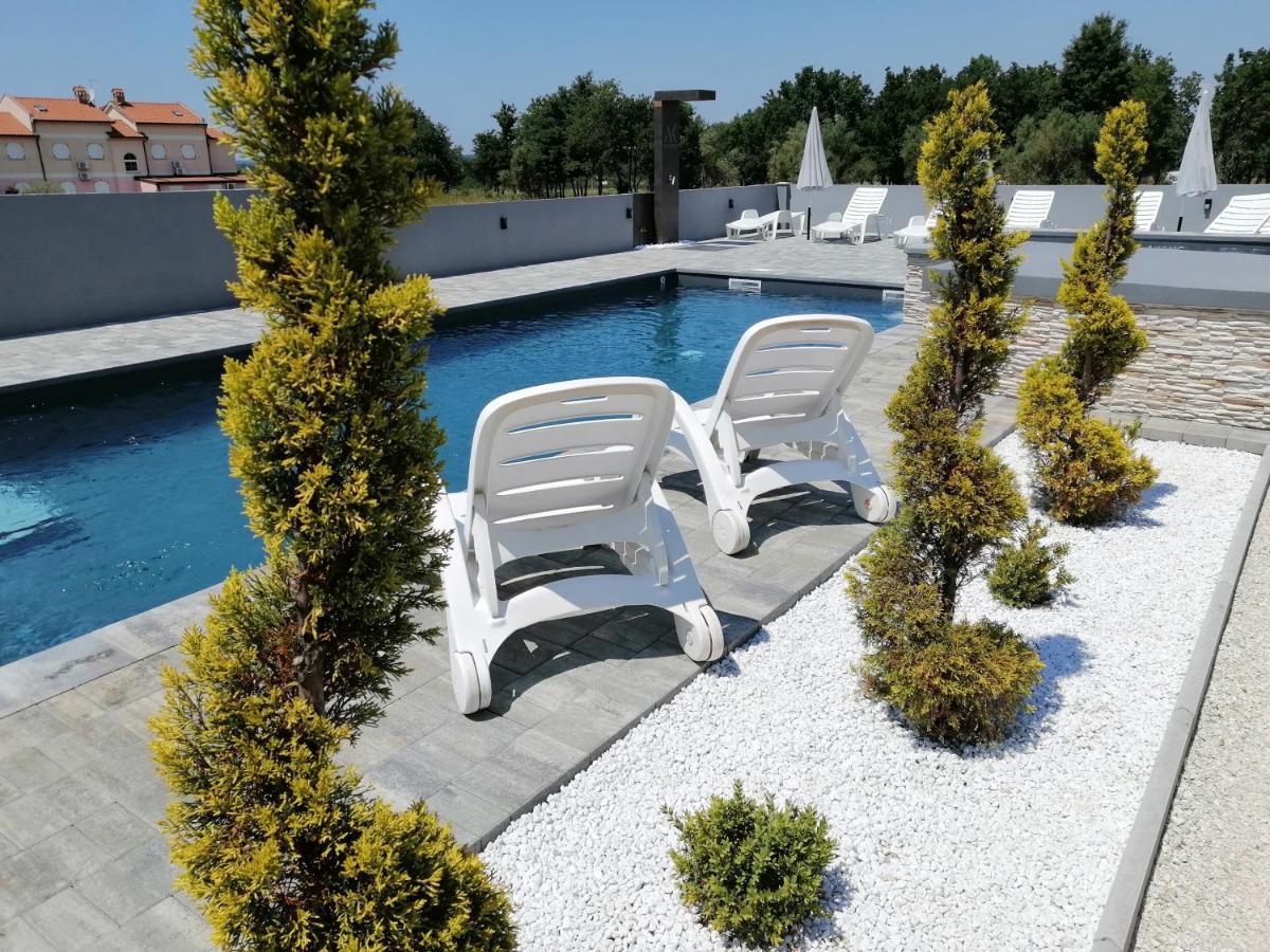 Apartments Katja Πόρετς Εξωτερικό φωτογραφία
