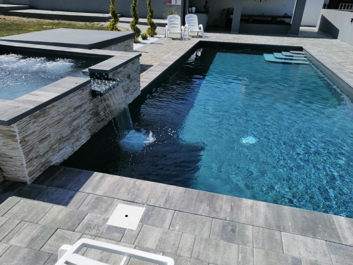 Apartments Katja Πόρετς Εξωτερικό φωτογραφία