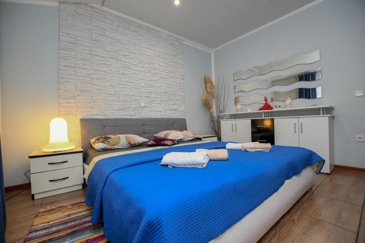 Apartments Katja Πόρετς Εξωτερικό φωτογραφία