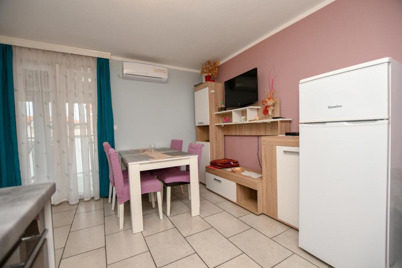 Apartments Katja Πόρετς Εξωτερικό φωτογραφία