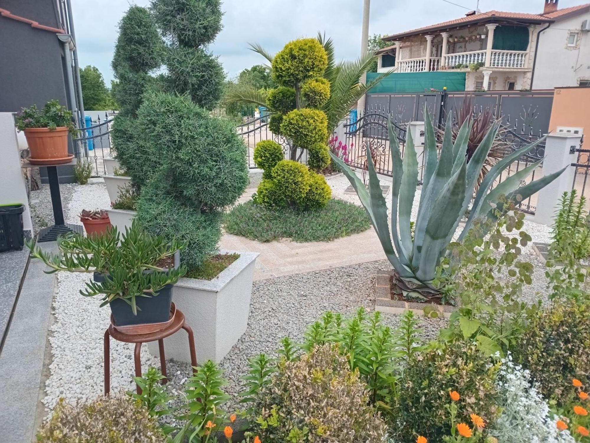Apartments Katja Πόρετς Εξωτερικό φωτογραφία